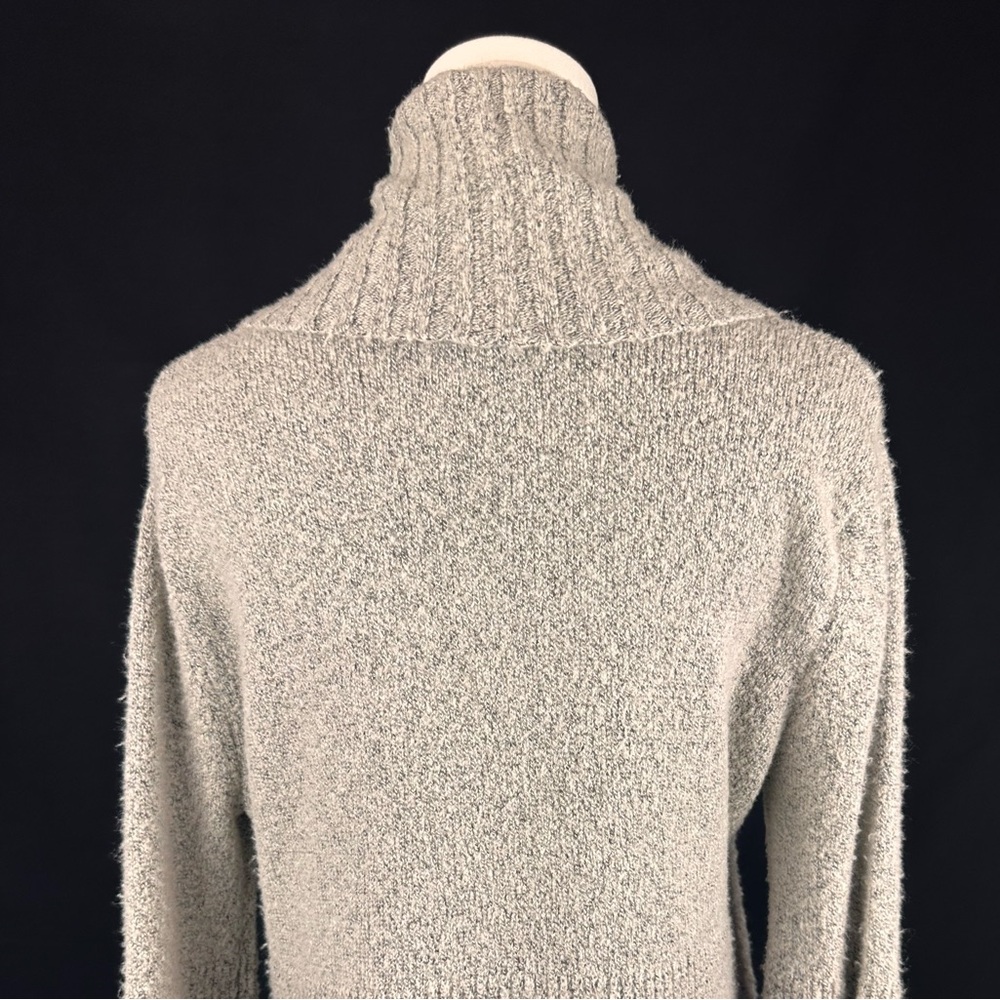 Hinge Mid Length Sweater - Picture 3 of 6